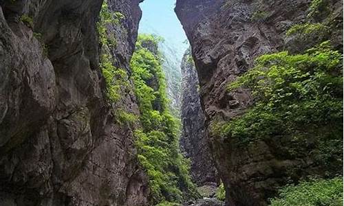 乐山旅游十大必去景点一个湖_乐山旅游十大必去景点